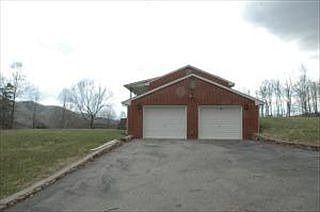 2nd image of 6869 Merriman Rd