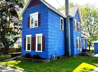 32 Sunnyside St, Lockport, NY 14094