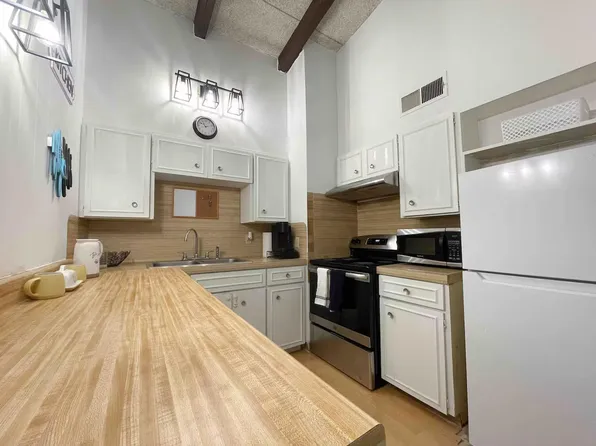 2404 Longview St APT 204, Austin, TX 78705