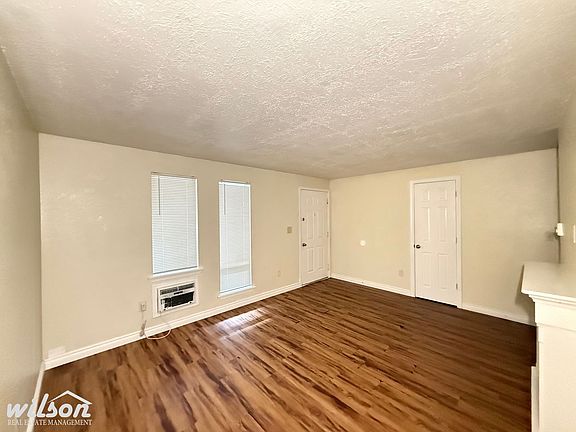 3rd image of 1404 Roosevelt Ave #A