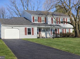 60 Joshua Dr, Richboro, PA 18954