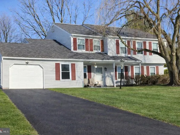 60 Joshua Dr, Richboro, PA 18954