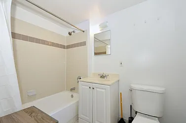 Rented by Eisenberg Exclusives