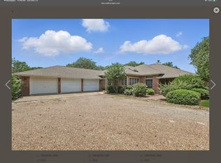 114 Iriquois Dr, Lake Kiowa, TX 76240