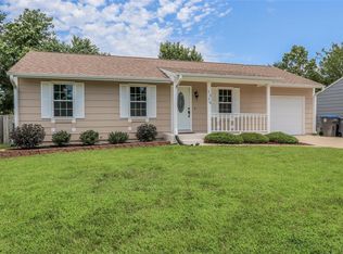 1339 Shallow Lake Dr, O'Fallon, MO 63366