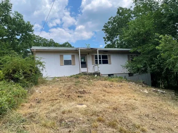 611 S Elm St, Dixon, MO 65459