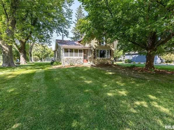 2196 379th Ave, Clinton, IA 52732