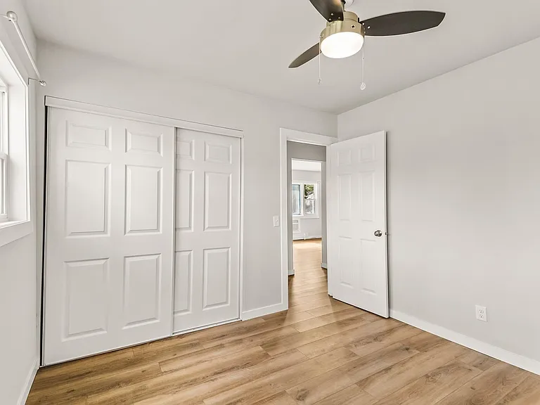 124 - 224 S Bird Street Apartments — Photo 40
