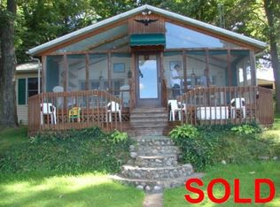 966 Raccoon Dr, Coldwater, MI 49036