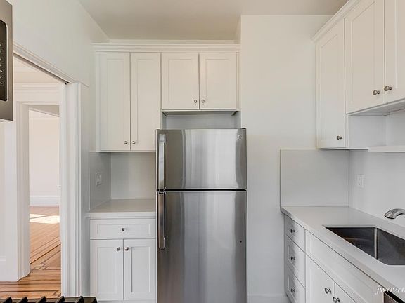 5th image of 1588 Sacramento St #1590-36