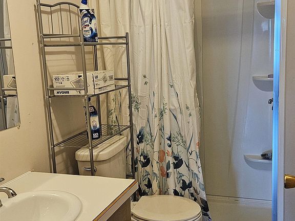 2nd image of 500 Warren St S APT 9