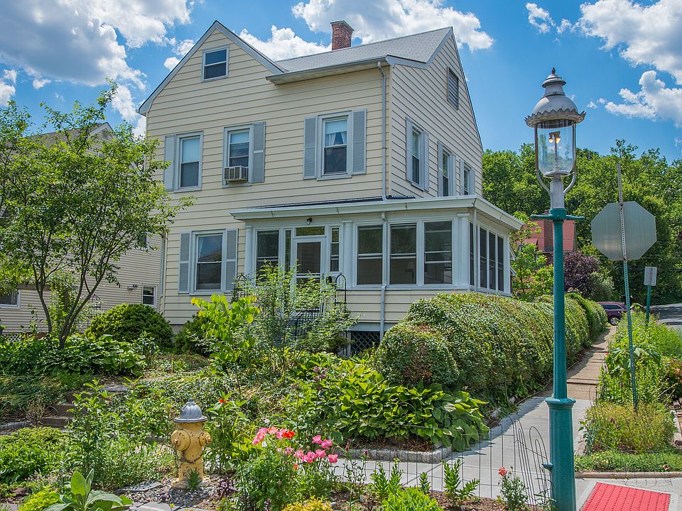 1st image of 88 Essex Ave