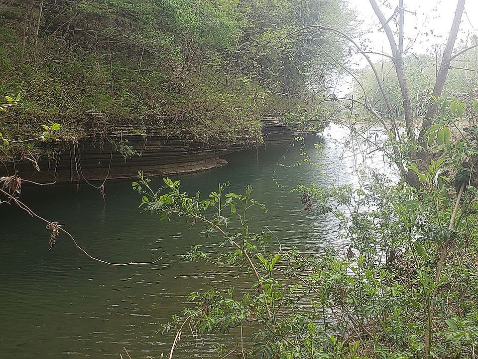 2nd image of 7658 Topsy Rd
