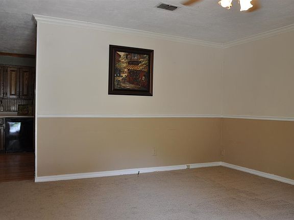 3rd image of 2326 Suanne Dr