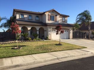 1899 W Claridge Way, Hanford, CA 93230