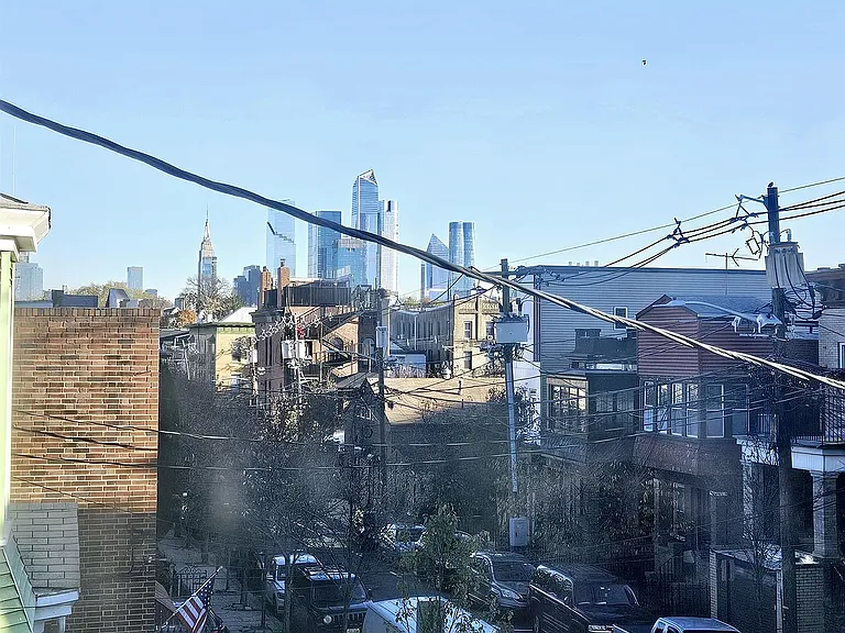 35th St — Photo 8