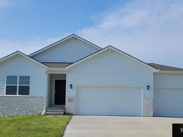 4553 Lawnwood Dr, Bellevue, NE 68133