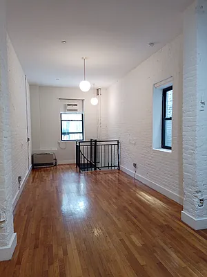 Rented by City Vista Inc | media 1