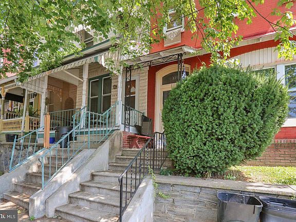 2nd image of 303 Chestnut St