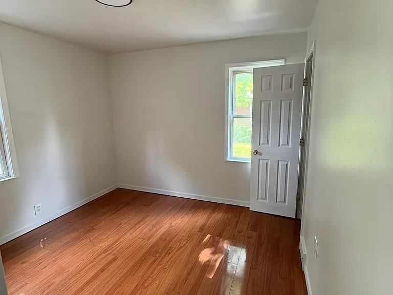 8449 Fisher Ave — Photo 6
