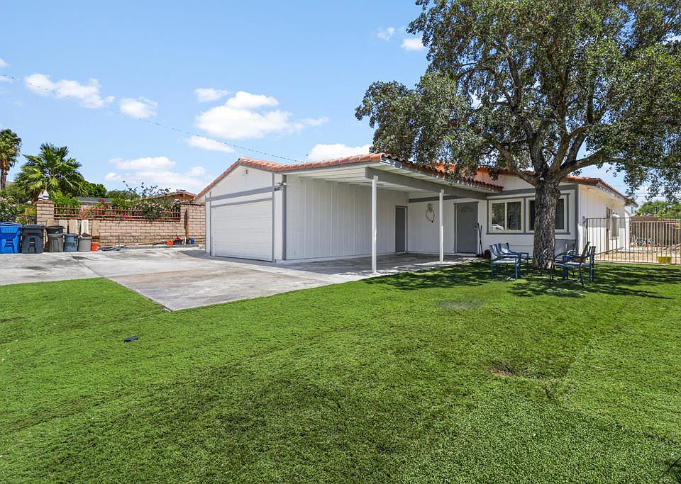 1st image of 66087 Avenida Barona