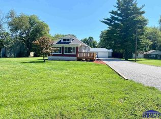 8240 Bono Rd, Terre Haute, IN 47802