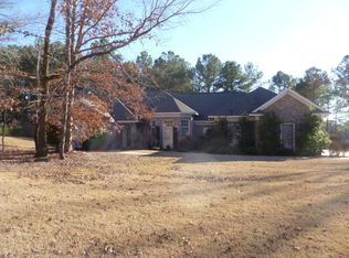 402 Pinewood Way, Cataula, GA 31804