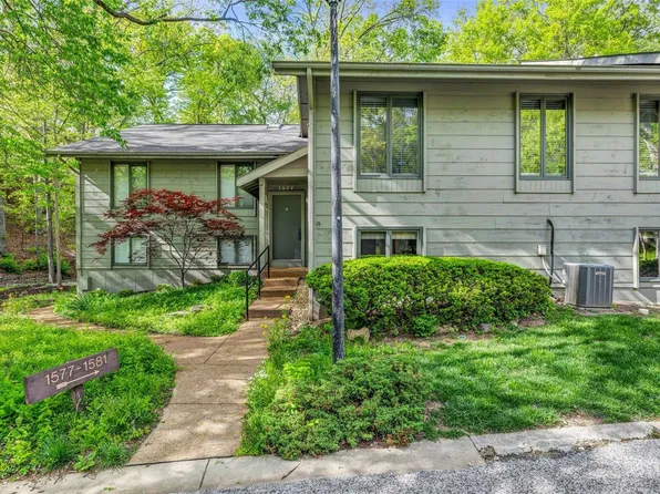 1577 Autumn Leaf Dr, Ballwin, MO 63021