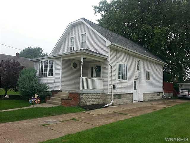 2nd image of 52 Verel Ave