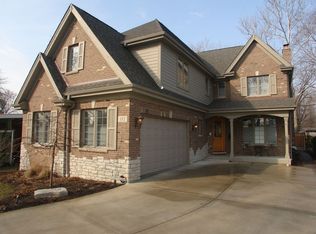 152 N Richard Ave, Elmhurst, IL