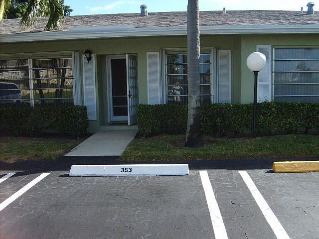 FRONT OF VILLA