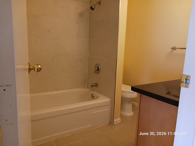 1001 Taylor Ave N — Photo 24