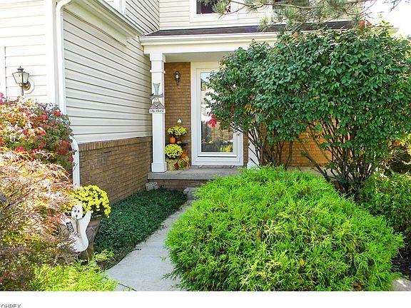 2nd image of 568 Canterbury Ln