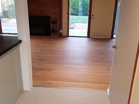 5th image of 770 Betty Ct