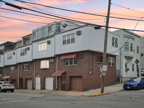 513 70th St, Guttenberg, NJ 07093