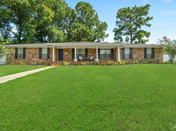 902 Palisade Rd, Pensacola, FL 32504