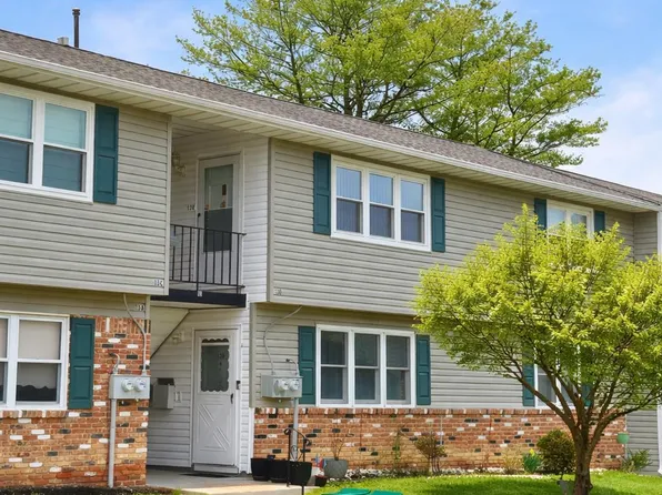 13 Delaware Ct APT D, Matawan, NJ 07747