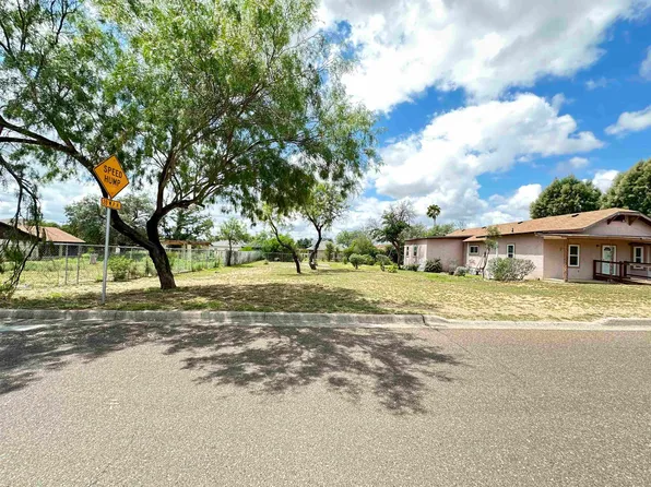 3001 E Frost St, Laredo, TX 78043