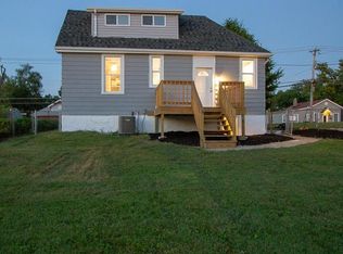 5232 Heege Rd, Saint Louis, MO 63123