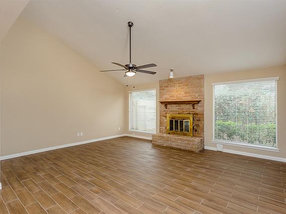 3rd image of 1070 Apache Falls Dr