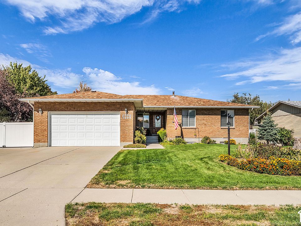 1st image of 4228 W Yorkshire Cir