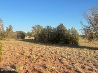 349S E Rocky Top Rd, Seligman, AZ 86337