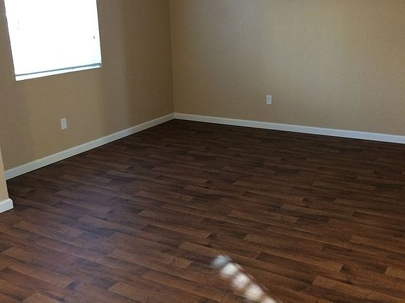 4th image of 208 1/2 Willie James Jones Ave APT 12