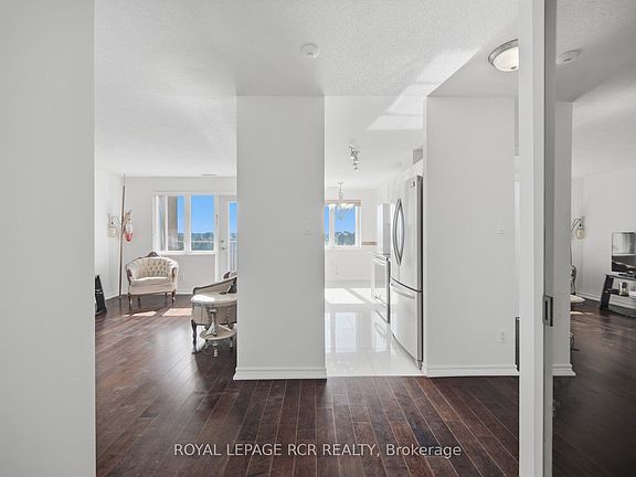 4th image of 10 S Dayspring Cir #304