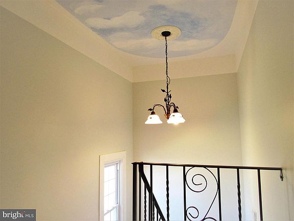 5th image of 203 Dean Dr #203