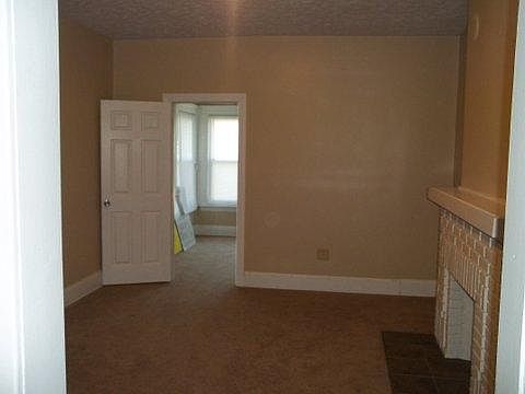 4th image of 1648 E 75th St