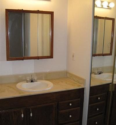 4th image of 4960 Brittany Dr