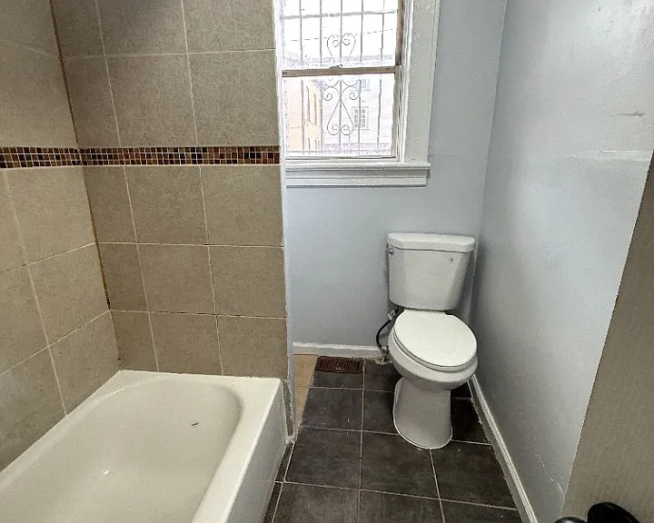 401 Marshall St #1LL — Photo 7