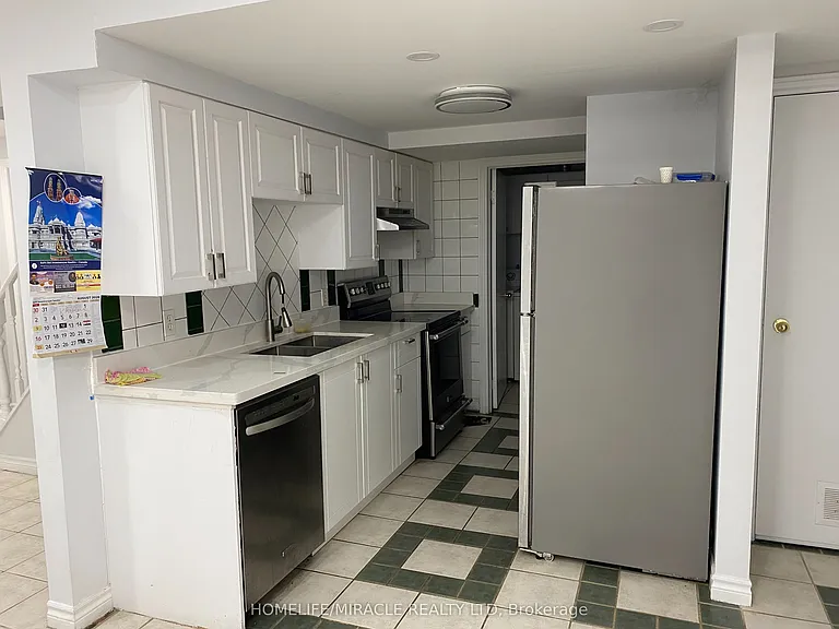 204 Delaney Dr #BASEMENT — Photo 8