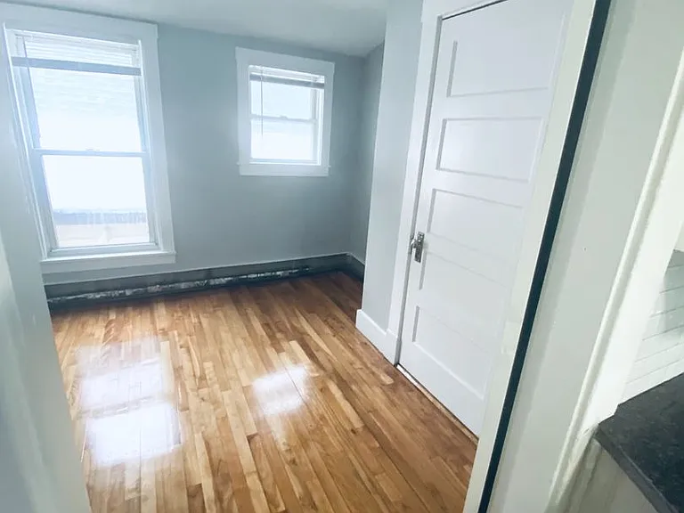 38 Water St — Photo 3